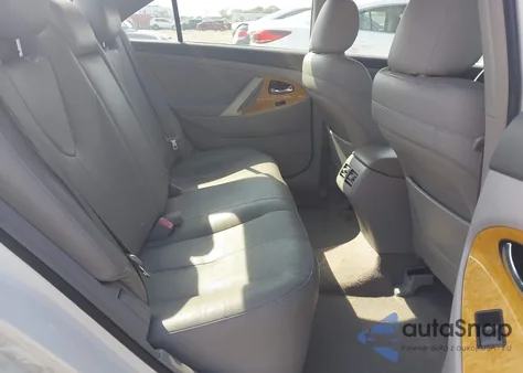 2007 Toyota Camry Xle V6 z USA, uszkodzony, nr VIN JTNBK46K573023782